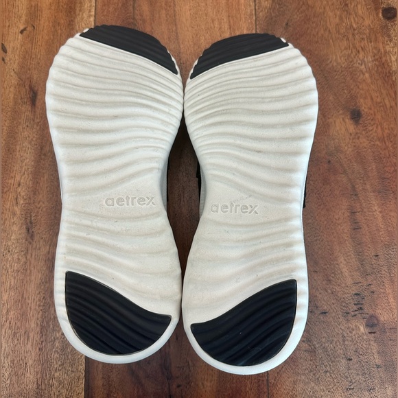 ☀️ AETREX Allie Leopard Arch Support Sneaker - Picture 8 of 13